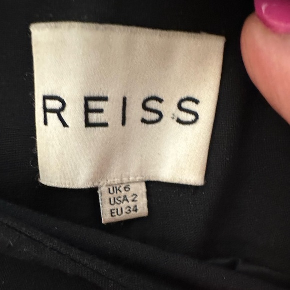 Black Reiss pencil suit skirt size UK6 or USA2 in great condition - Picture 2 of 3